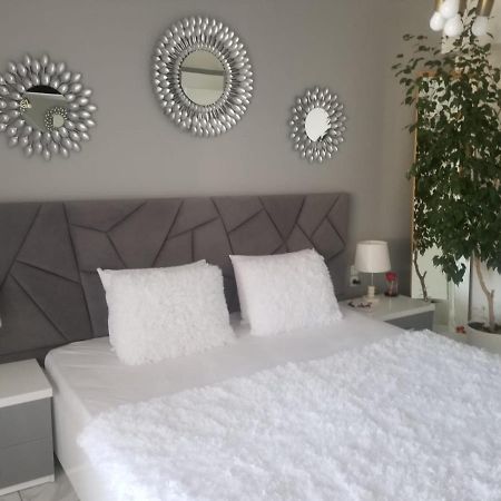 Anis Apartments Saranda Dış mekan fotoğraf