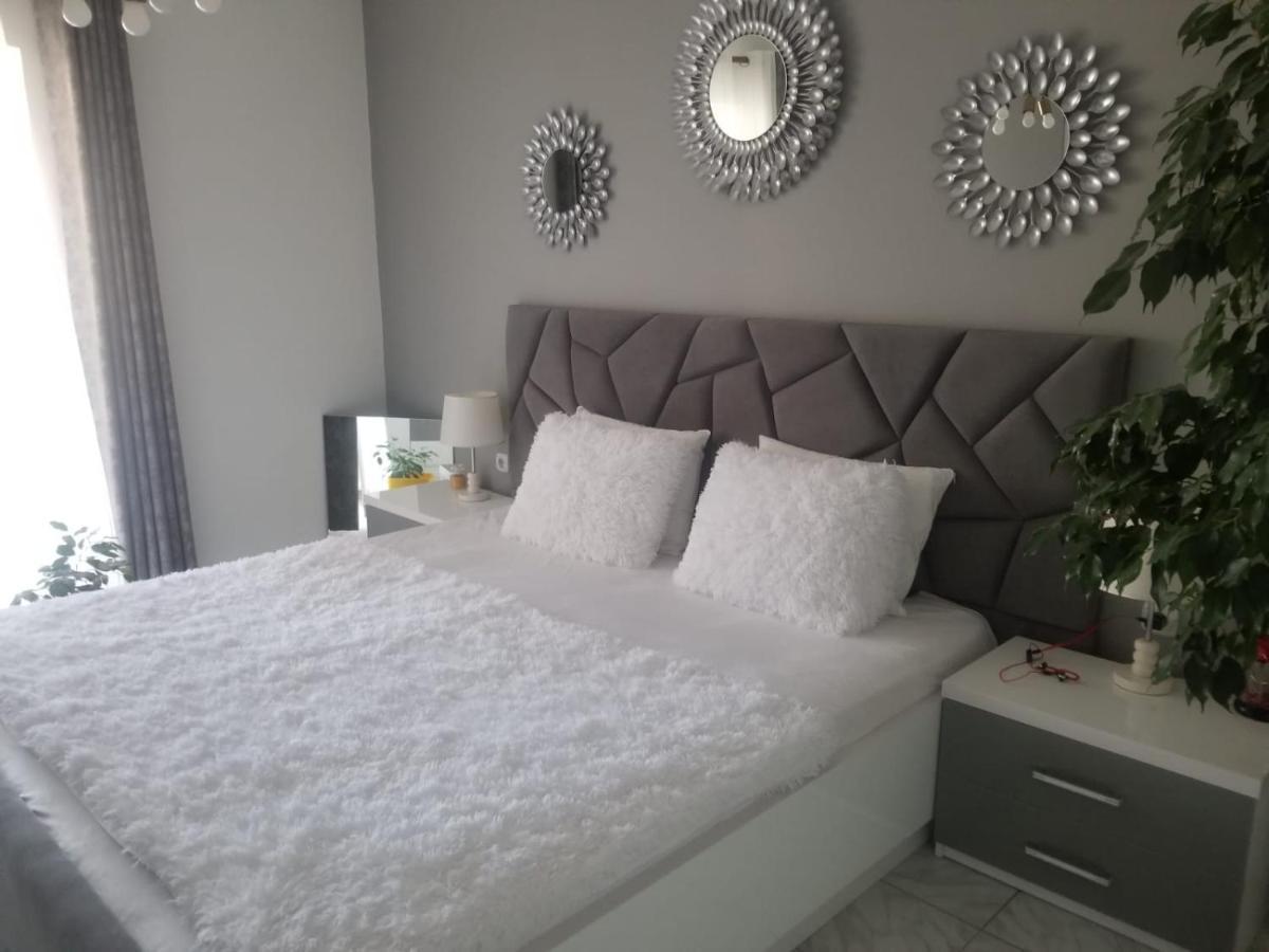 Anis Apartments Saranda Dış mekan fotoğraf
